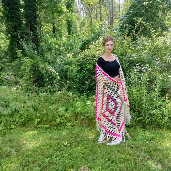 Fringed shawl wrap - Picture 2 of 3